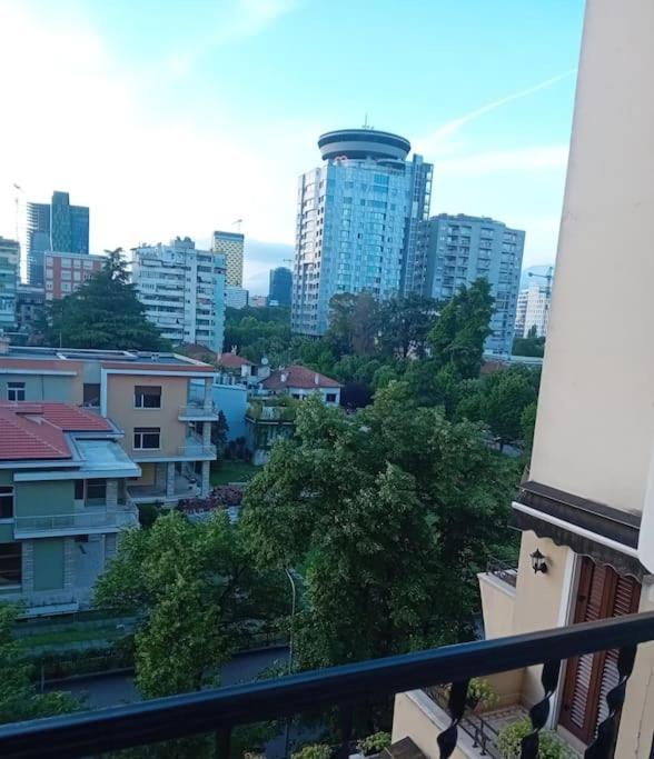 شقة Tirana Road Blloku Area المظهر الخارجي الصورة