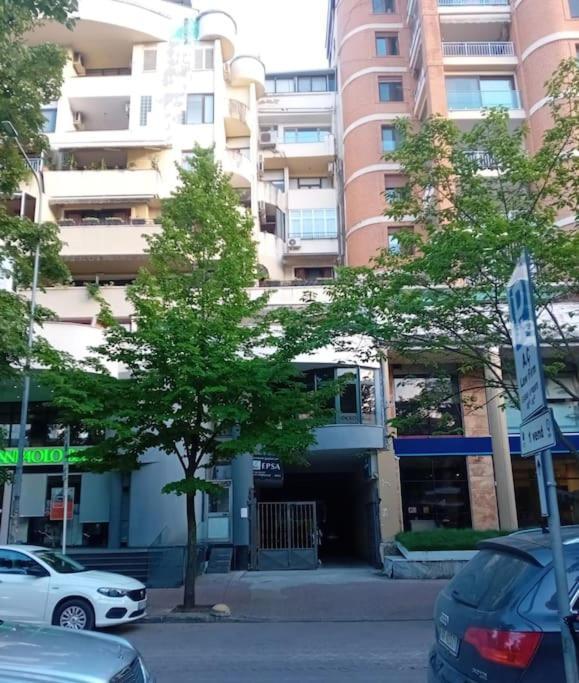 شقة Tirana Road Blloku Area المظهر الخارجي الصورة